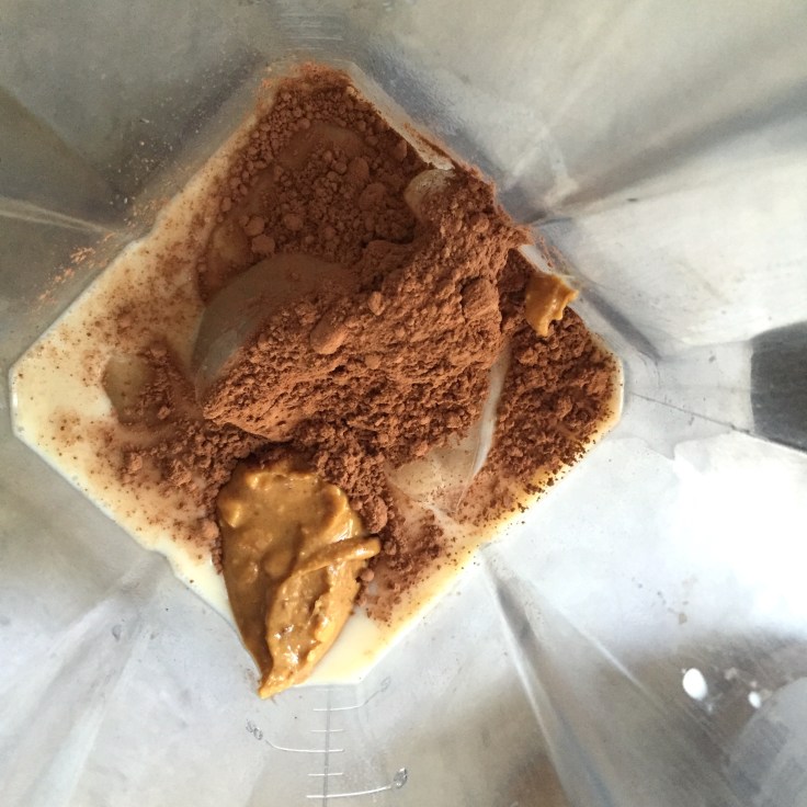 Smoothie_before_blending