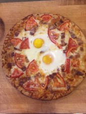 breakfast-pizza